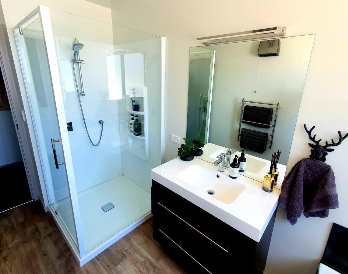 Вилла Hawea Heaven: Superking Beds + Hot Tub + Mountain Ванака Экстерьер фото